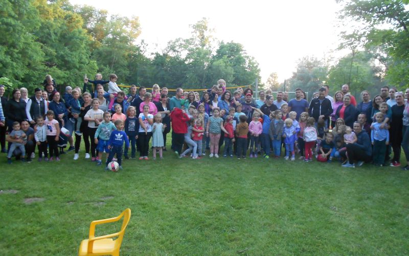 Piknik otrok in staršev iz vrtca Turnišče in vrtca Stonoga iz Novog Sela Rok na Hrvaškem