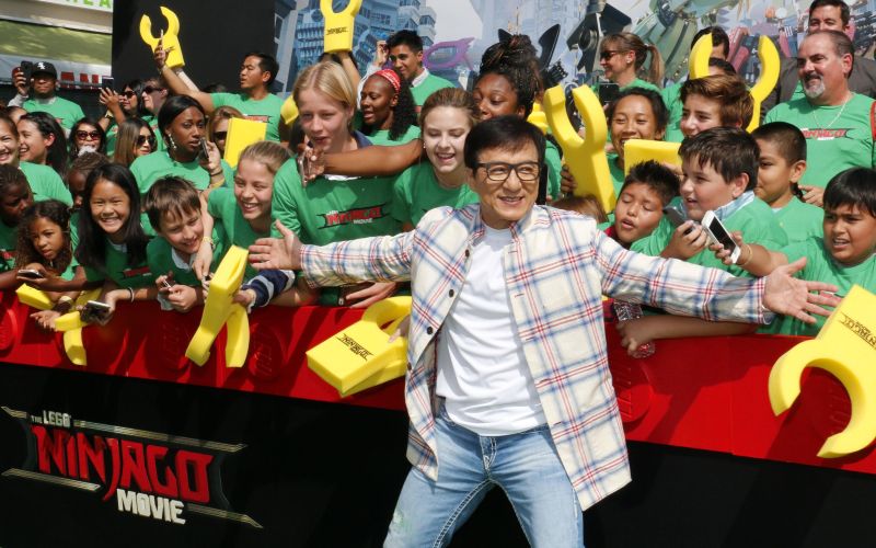 Jackie Chan s svojimi oboževalci