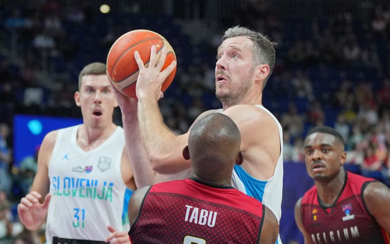 goran dragic 22 pm.jpg