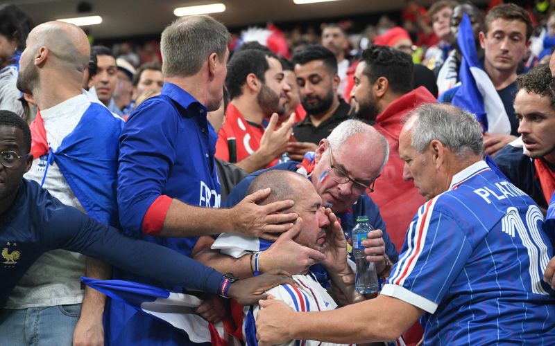 mbappe navijač pm.jpg