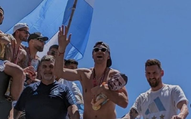 martinez mbappe.jpg