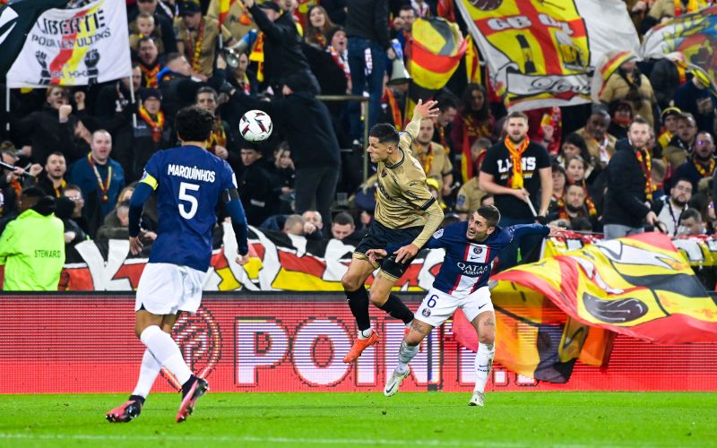 lens psg 1.jpg