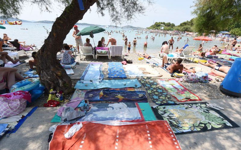 hrvaška, vodice, brisače, plaža