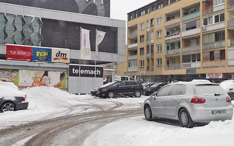 sneg-center-nova-pluzenje