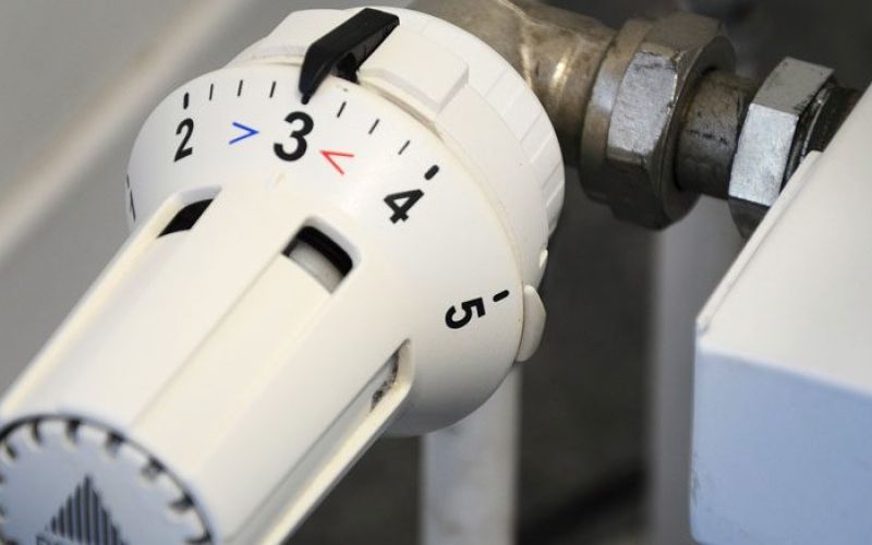 radiator-thermostat-250556_1280