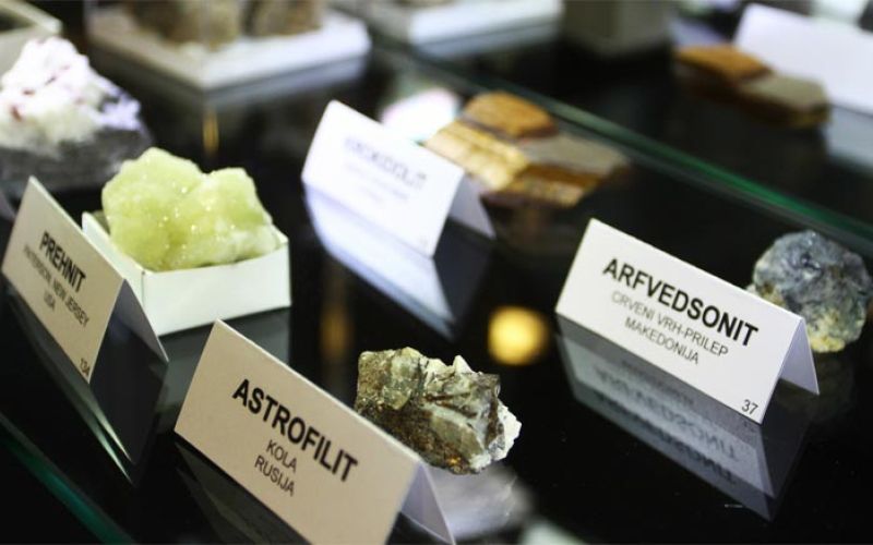 hisa_mineralov