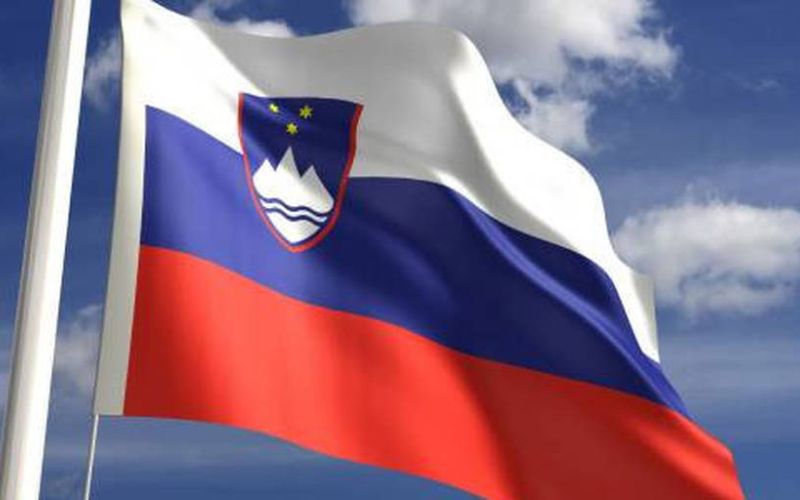 slovenska-zastava