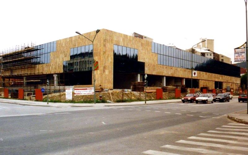 nakupovalni center, spar, 1996, interspar, saleska