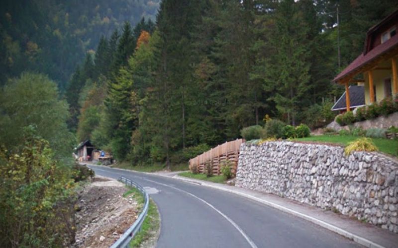 cesta_luce_sestre_logar