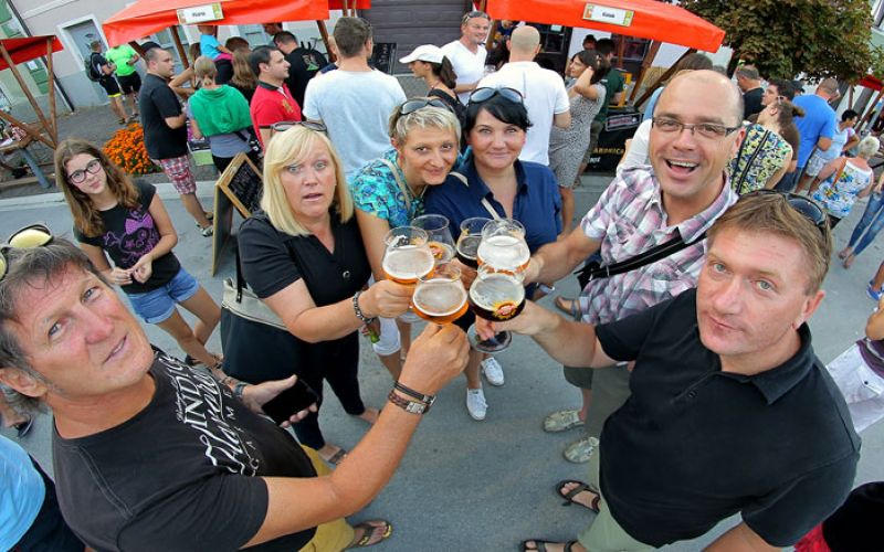 festival-pivo-vino-sostanj