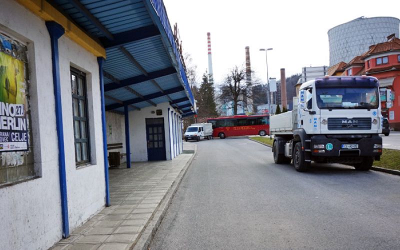 avtobusna postaja šoštanj 4530