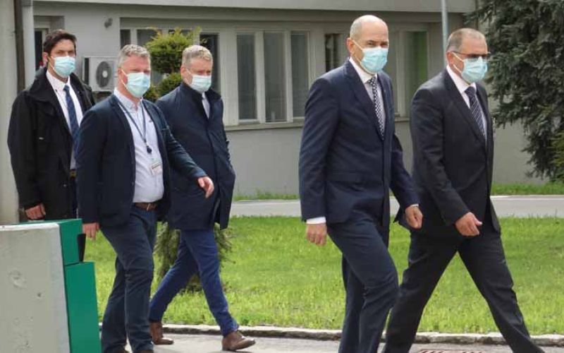 janez-jansa-bolnica-slovenj-gradec-3272