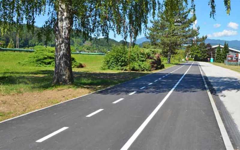 kolesarska-steza-jezero