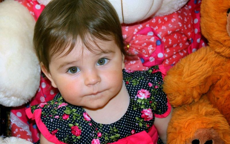 otrok, otroci, igrače, izposoja igrač, punčka, plišasta