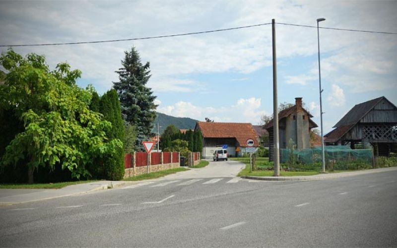recica-cesta-vpadnica