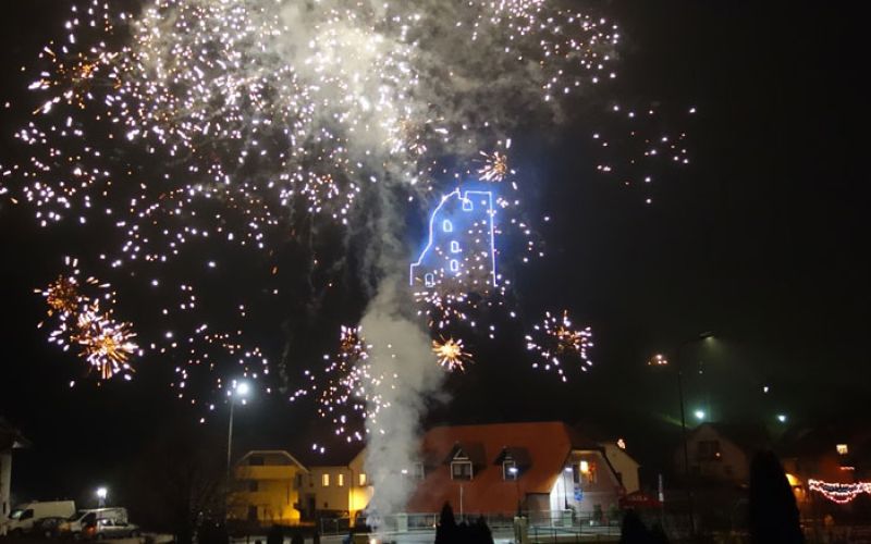 Ognjemet,-silvestrovanje,-praznovanje