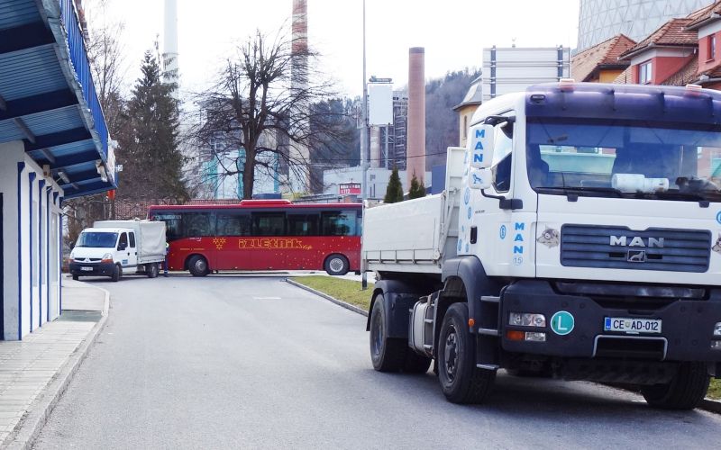 avtobusna postaja šoštanj 4530