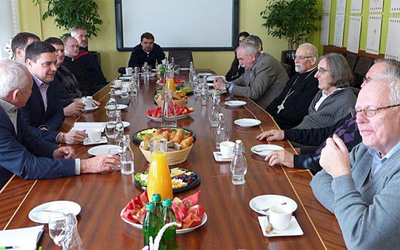 sprejem_verskih_skupnosti