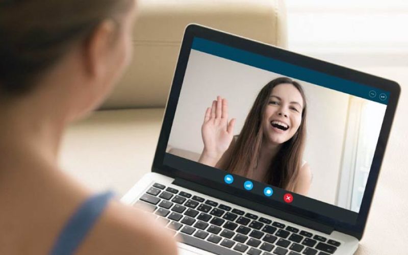 pomoc-na-daljavo-otrok-racunalnik