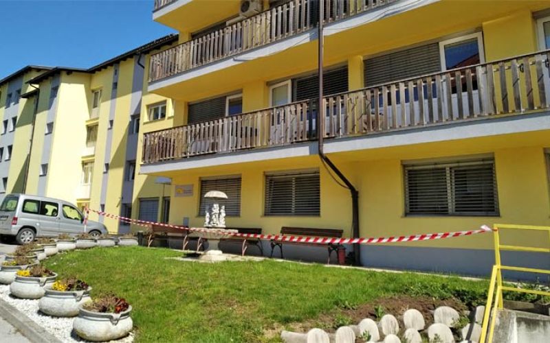 dom-za-varstvo-odraslih-zascitni-trak