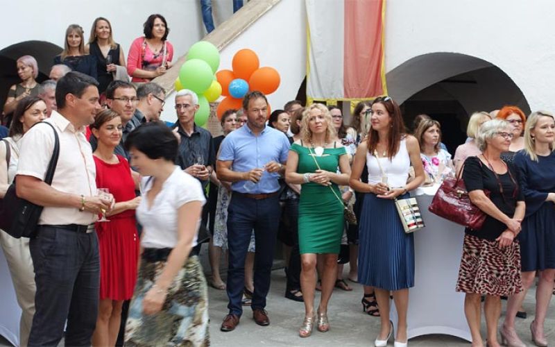 60-let-ljudske-univerze