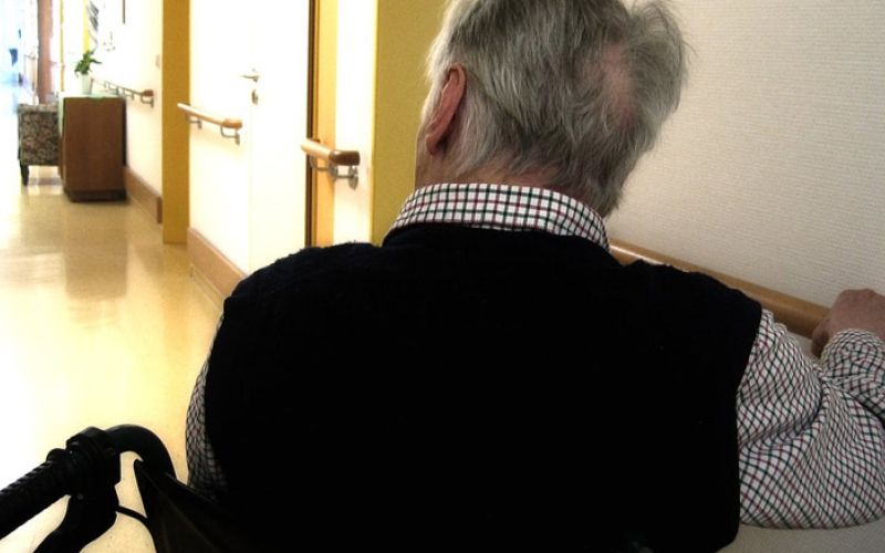 starostnik,-alzheimer,-demenca