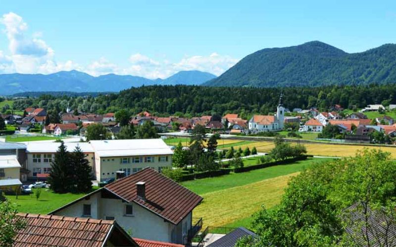 smartno-ob-paki-panorama