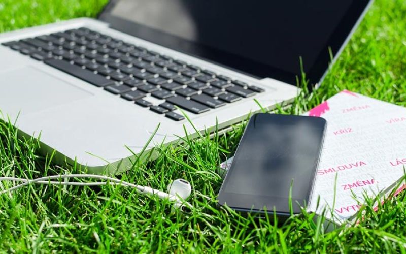 wifi-omrezje-racunalnik-telefon