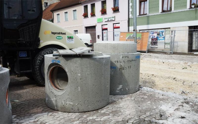 prenova-trga-bratov-mravljakov-sostanj