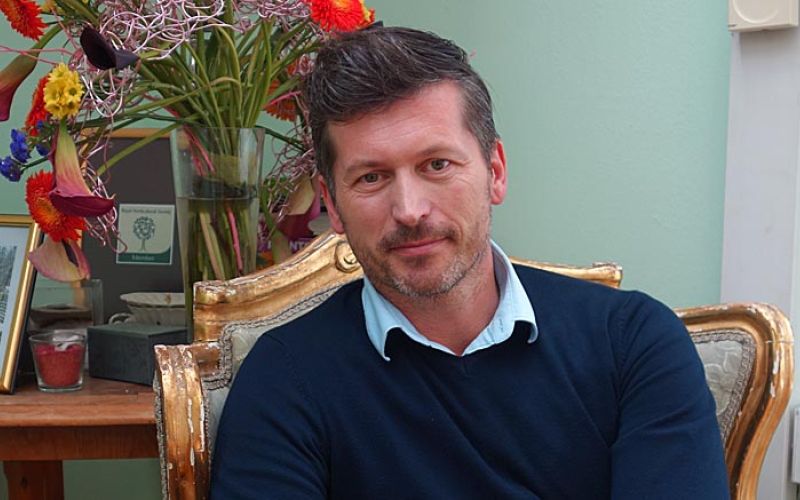 simon-ogrizek-9788