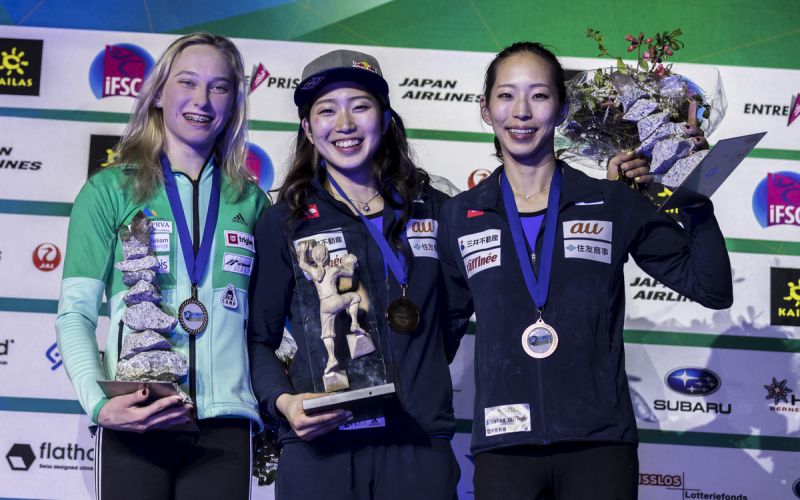 Janja Garnbret druga v Švici, na vrhu v družbi Japonk (foto Luka Fonda)