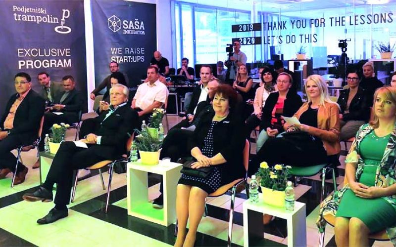 podjetniski_trampolin