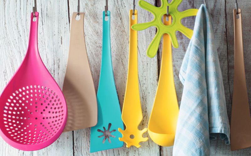 plastika skaza, think colorful