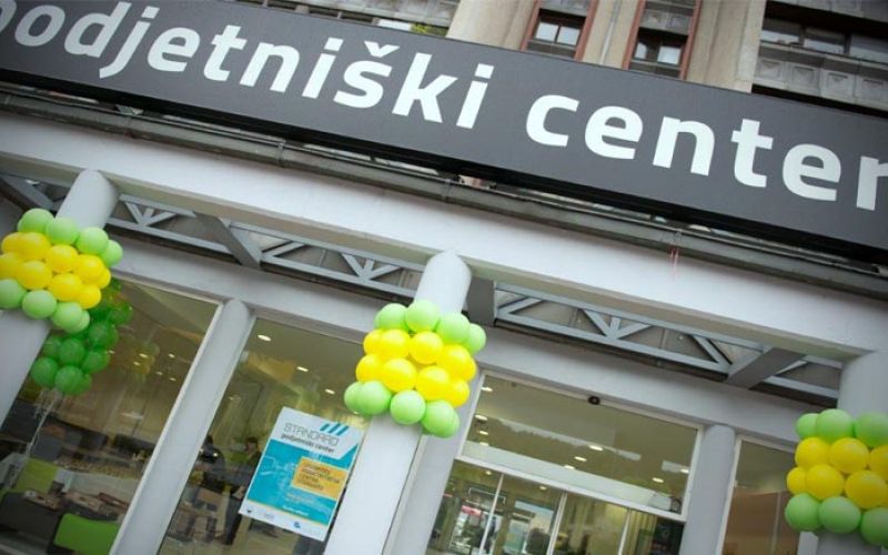 podjetniski-center-standard