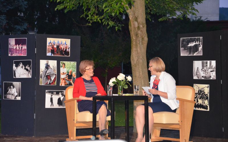 neva trampuš, zgodbe neke hiše_0067