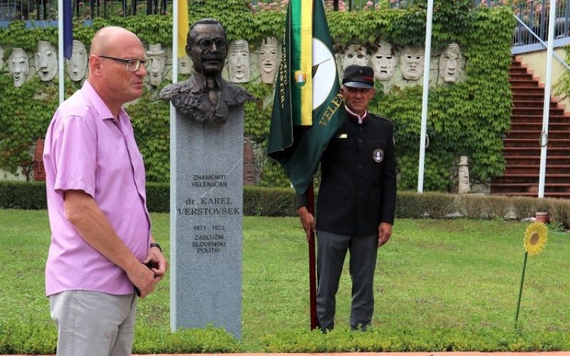 Spominsko V-M_foto UZ