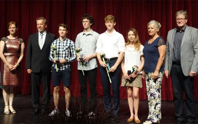 zlati-maturanti gimnazija