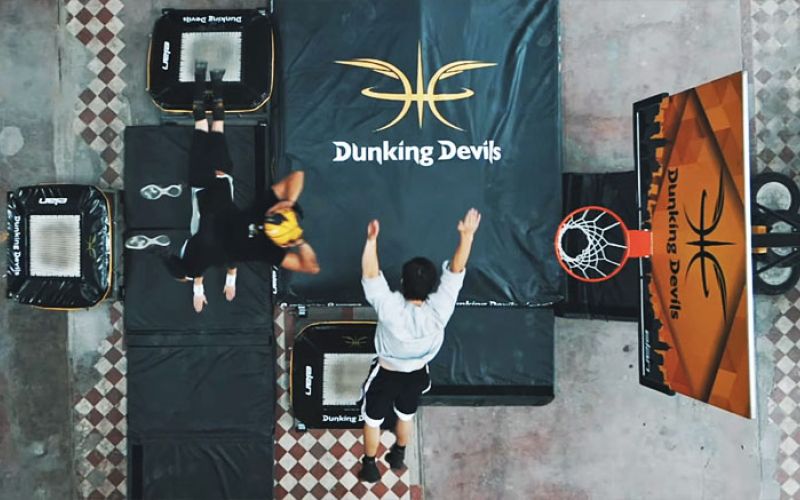 dunking-devils
