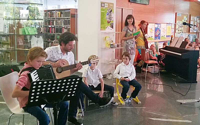 otvoritev razstave urška stropnik_20150915_17_48_38_Pro