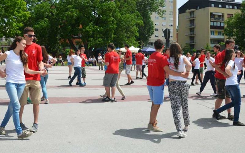 cetvorka-maturanti-titov-trg