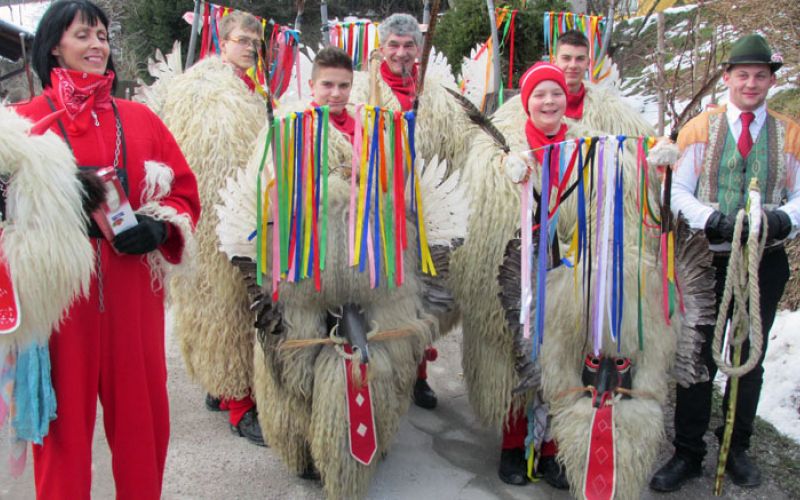 Kurenti2
