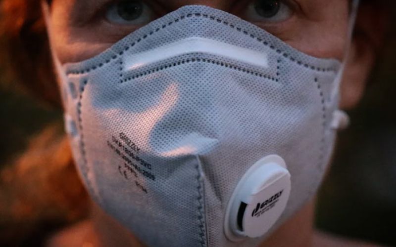 korona-virus-maska