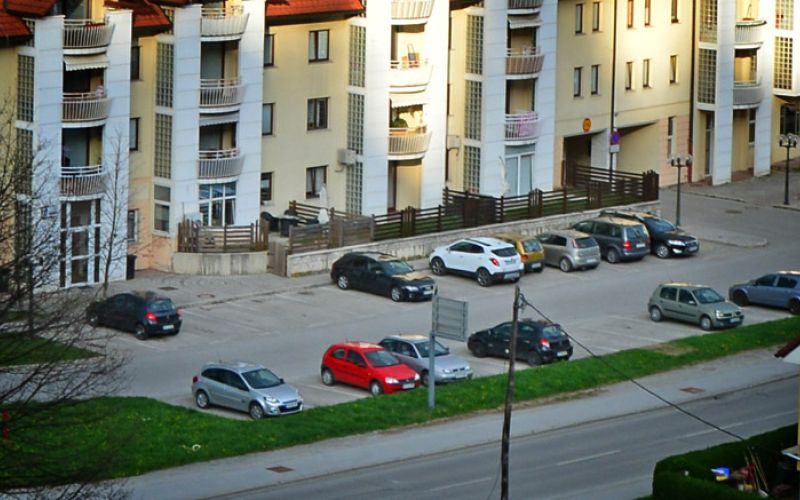 parkirisce_sostanj