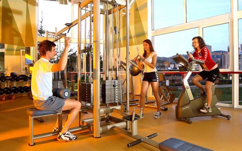 fitnes-rdeca-dvorana