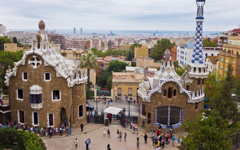 spanija-barcelona-zivljenjska-doba-spanci