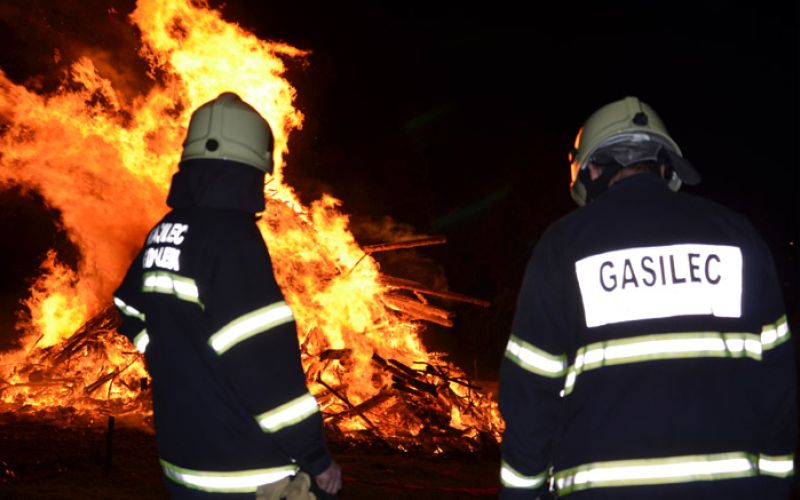 ogenj, kres, gasilec