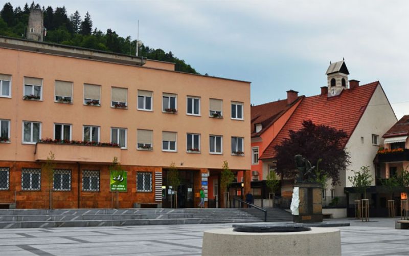 sostanj-obcina-trg