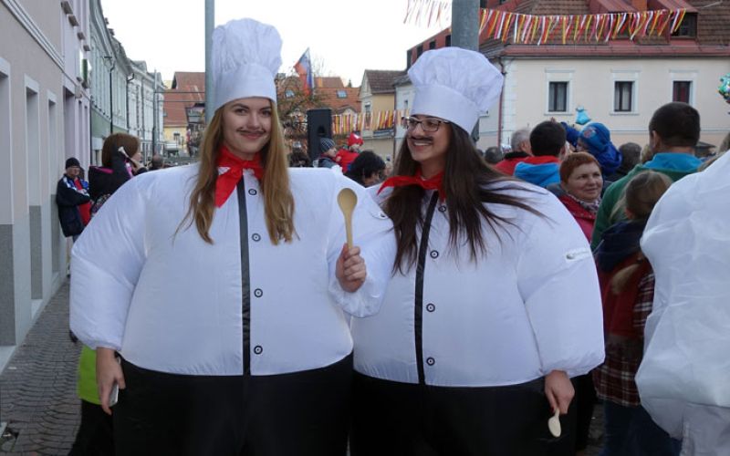 pust-karneval-sostanj-kuharice