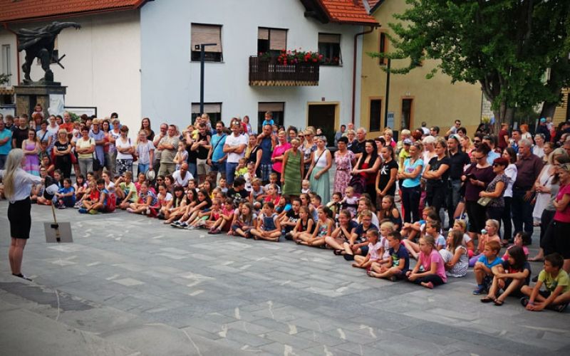 ana_desetnica_sostanj_2018