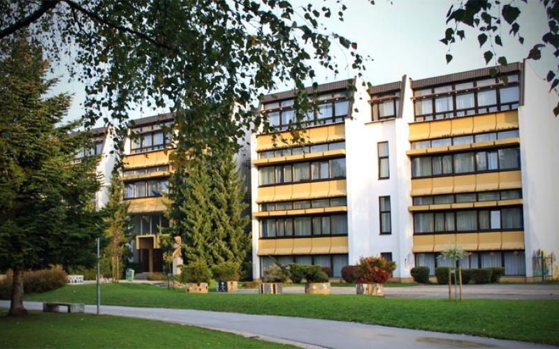 osnovna-sola-antona-askerca